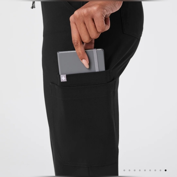 Figs High waisted Yola Skinny Scrub Pants Small Black - Picture 2 of 7